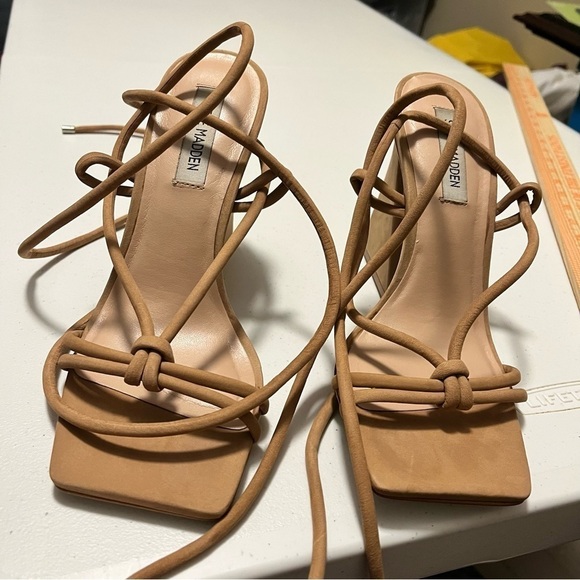 Steve Madden Cora Square Toe Wrap Lace Up Heeled Sandals 9 - Picture 4 of 7